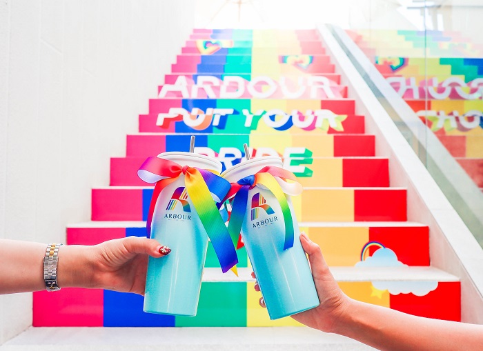 ของขวัญTheme-PUT-YOUR-PRIDE-ON.jpg