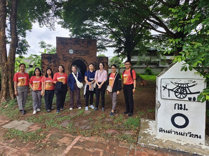 คณะสกสว.และนักวิจัย.jpg