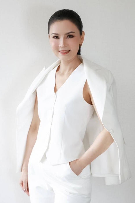 คุณกมลพรรณ-ตั้งวงศาทอง_0.jpg