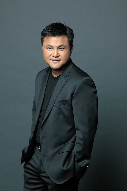 คุณถกลเกียรติ-วีรวรรณ.jpg