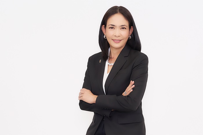 คุณธีรดา-อำพันวงษ์_0.jpg