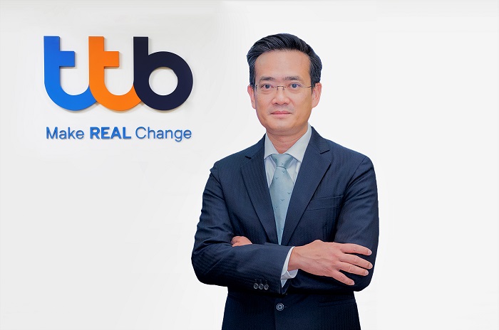 คุณนาวิน-อินทรสมบัติ-รองประธานเจ้าหน้าที่.jpg