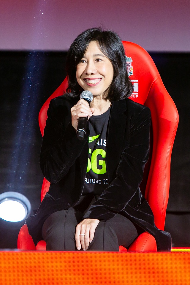 คุณบุษยา-AIS.jpg