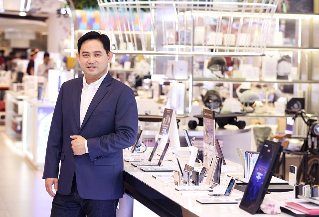 คุณวรวุฒิ.jpg