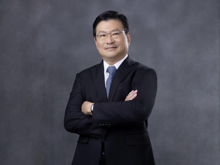 ชาลี-โสภณพนิช-e1745505007141.jpg