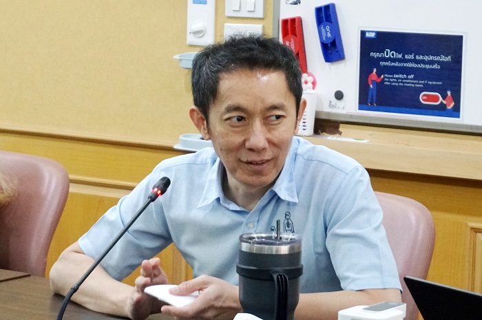 ดร.นพ.ยศ_0.jpg