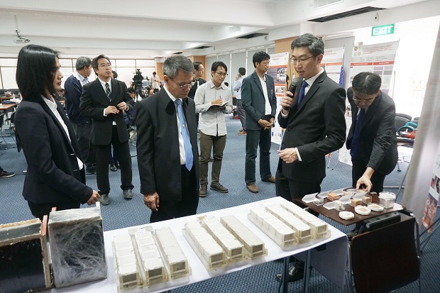 ตัวอย่างผลงานวิจัย.jpg