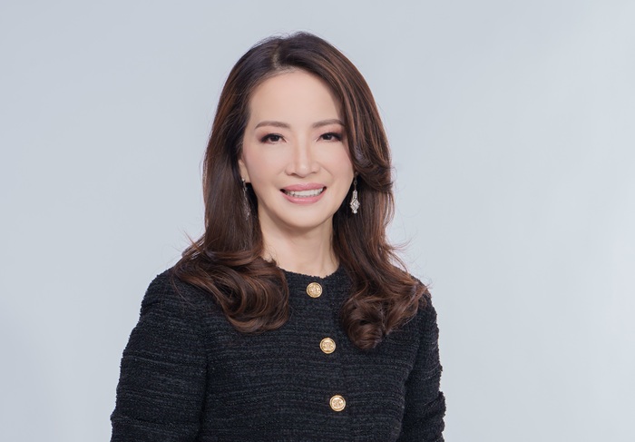 นางสาวจรีพร-จารุกรสกุล.jpg