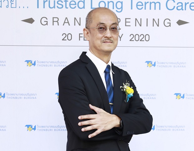 นายแพทย์อี๊ด-ลอประยูร.jpg