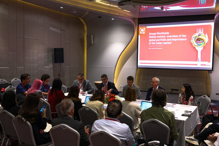 บรรยากาศงาน-Media-roundtable-1_0-Copy.jpg