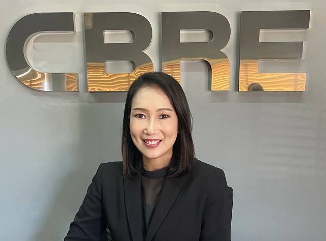 ประกายเพชร-มีชูสาร-CBRE.jpg