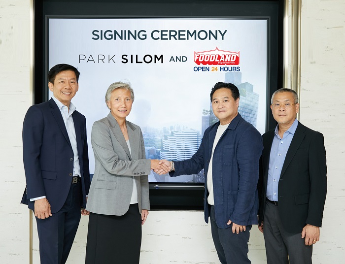 ภาพข่าว-Singing-Ceremony-จับมือ-c.jpg