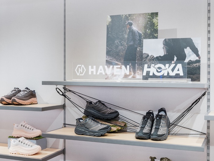 ภาพบรรยากาศร้าน-HOKA-EMQUARTIER_7-1.jpg