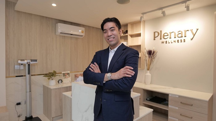 ภาพ_นพ.-ฐิฏิ-สมุทรรัตน์-กรรมการผู้จัดการ-Plenary-Wellness.jpg