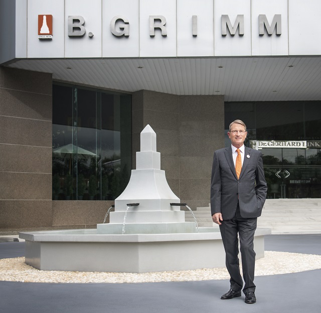 มร.ฮาราลด์-ลิงค์-ประธาน-บี.กริม-3.jpg