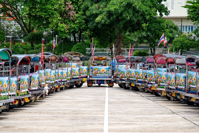 รถตุ๊กตุ๊ก-ไปรษณีย์ไทยชวนเชียร์ฟุตบอลระดับโลก-2026_02.jpg