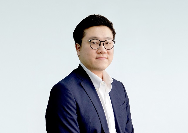 รัฐวัฒน์-คูวิจิตรสุวรรณ-CBRE-1.jpg