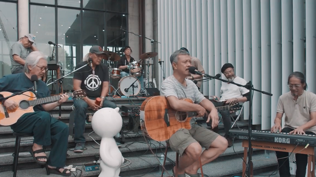 วงนั่งเล่น-1.png