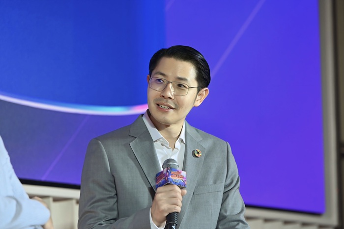 สหกรุ๊ปแฟร์_นายพิภพ-โชควัฒนา-1_0.jpg