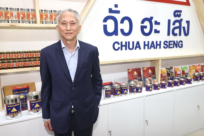 สันตชัย-พรหมบันดาลกุล_re.jpg