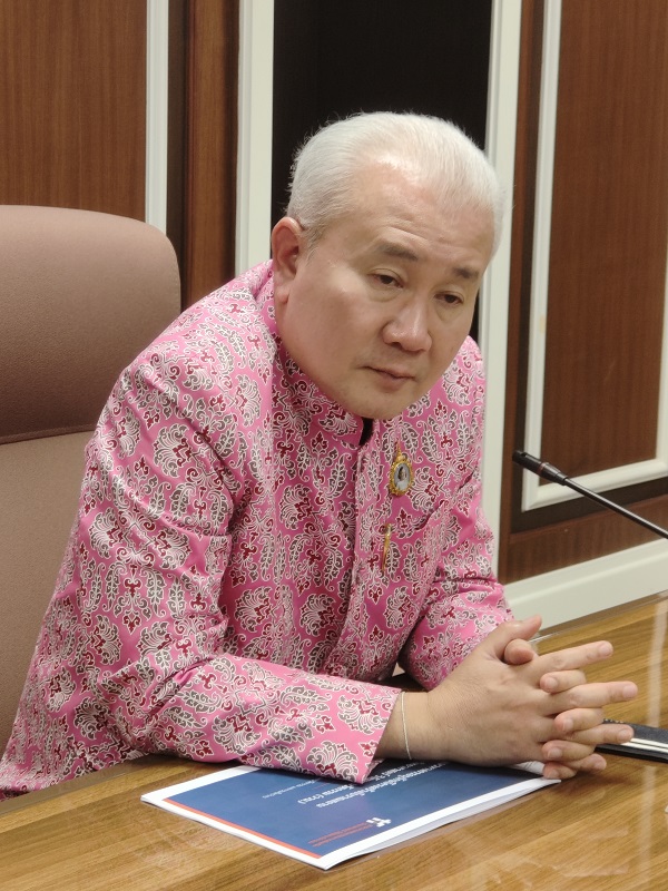 อธิบดีกรมศิลปากร.jpg