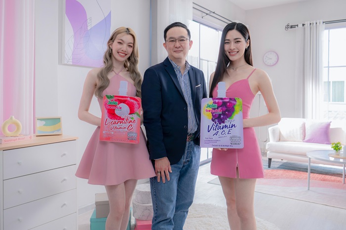 เปิดตัวหลิง-ออม-พรีเซ็นเตอร์ใหม่-เจเล่บิว.jpg