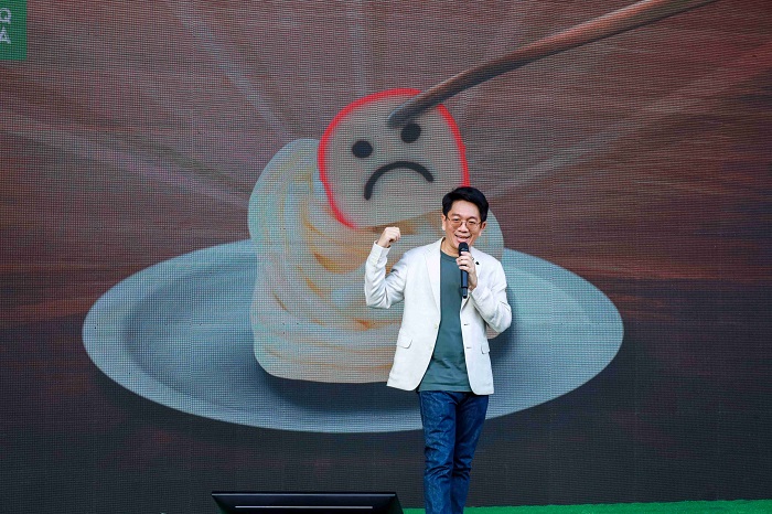 โคตรพลิก-โคตรพีค-2.jpg
