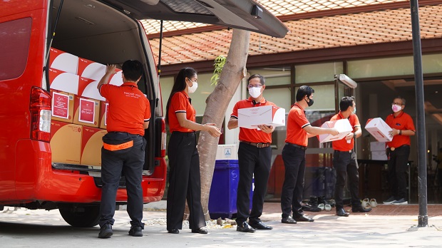 ไปรษณีย์ไทย-ส่งต่อน้ำใจคนไทย-กว่า-3-แสน-กก-2.jpg