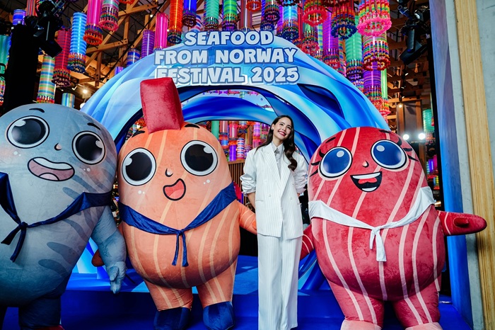 05_ญาญ่า-–-อุรัสยา-เสปอร์บันด์-พรีเซนเตอร์-Seafoo.jpg