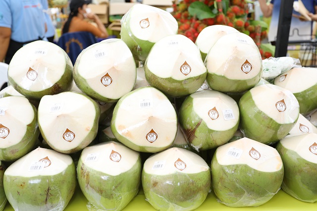 06.-โซน-Market-จำหน่ายผลไม้ตามฤดูกาลและอาหารแปรรูป.jpg