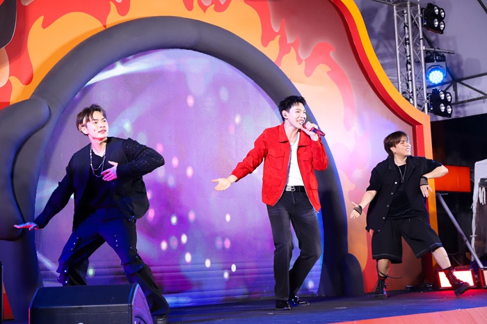 07_การแสดงจากต้าห์อู๋_0.jpg