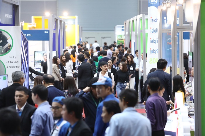 07_บรรยายกาศงานปีที่ผ่านมา_0.jpg