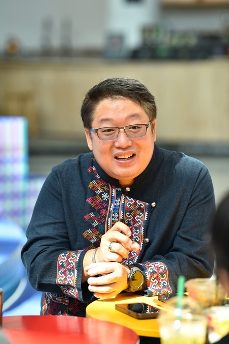 1-3-คุณชัยพฤกษ์-รุ่งรชตะวาณิช-ดอยซิลเวอร์-จ.น่าน-Copy.jpg