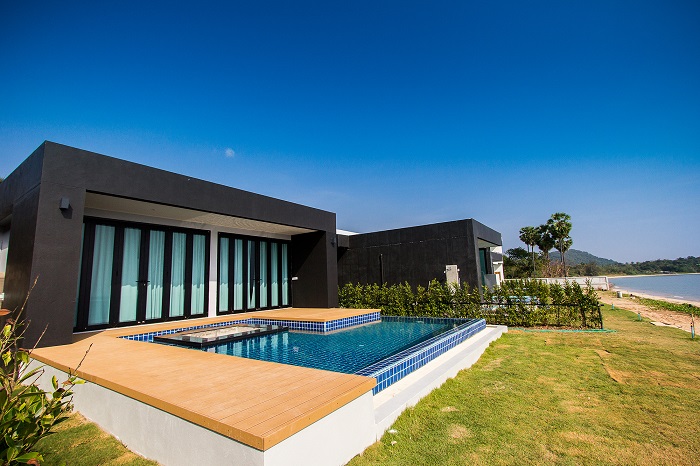 1-Bedroom-beachfront-Pool-Villa.jpg