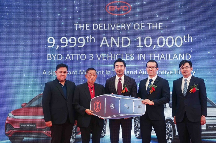 10-ส่งมอบรถคันที่-9999-ให้กับลูกค้า.jpg