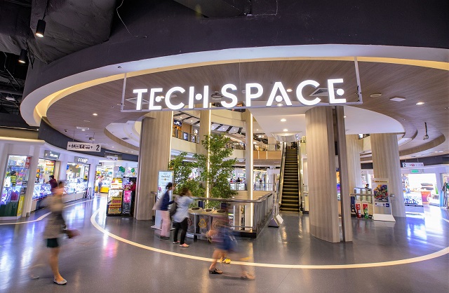 14-RM2-Tech-Space.jpg
