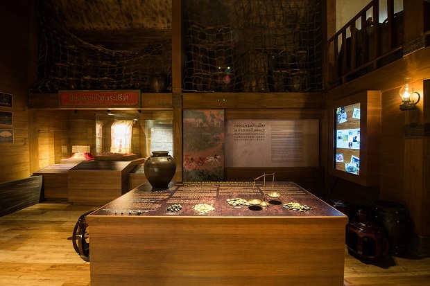15-เรือสำเภาศรีมหาสมุทร-ด้านใน.jpg