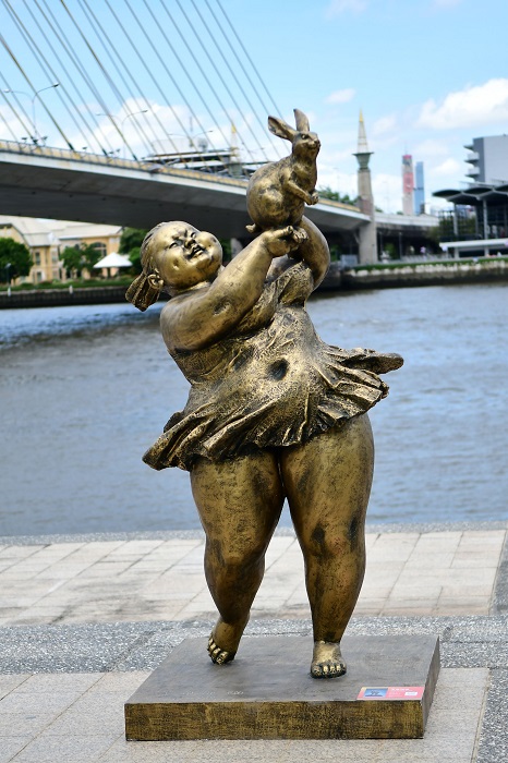 2.ผลงานชื่อ-Jade-rabbit-bring-blessings.jpg
