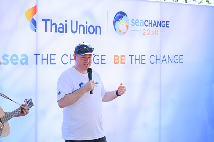 2.-อดัม-เบรนนัน.jpg