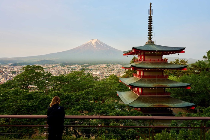 2-Booking.com_Travel-Predictions-2026-Copy.jpg