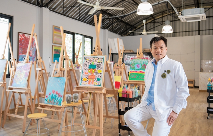 21-3-ART-STUDIO-252-copy.jpg