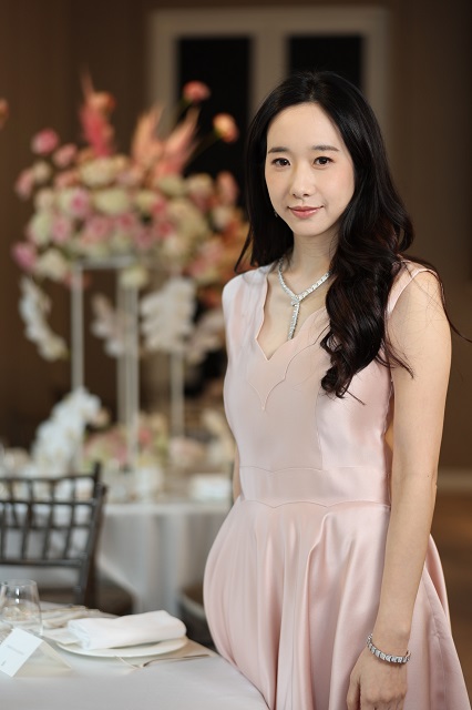 3.-หลุยส์-เตชะอุบล.jpg