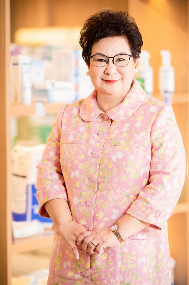 5.-คุณสุนทรี-จรรโลงบุตร-CEO-TM.jpg
