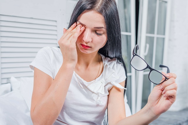 5_Top-Charoen-Eye-Care_PM2.5.jpg