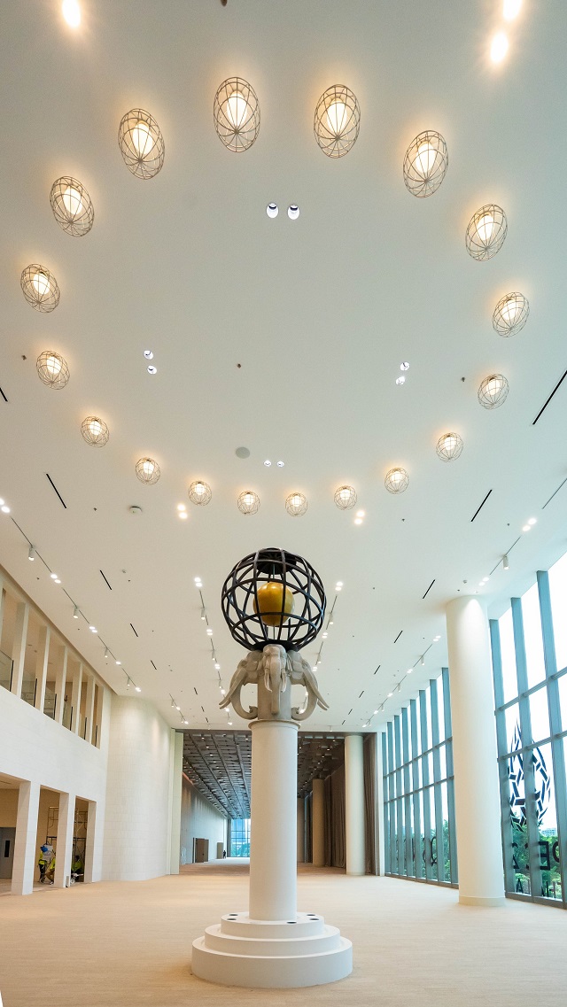 9.-ภาพบริเวณ-Plenary-Foyer-ชั้น-1.jpg