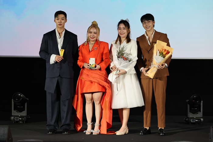 C2-Vitamin-Jelly_Grand-Opening-1.jpg