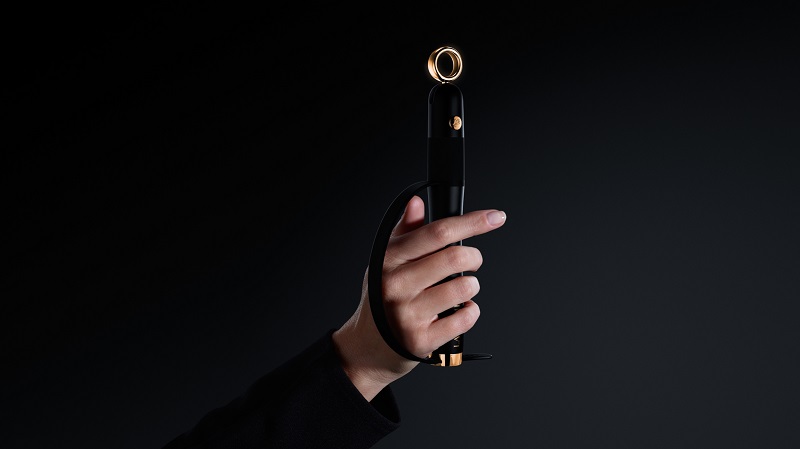Device-in-hand_16x9.jpg