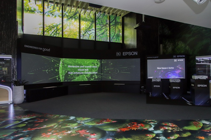 Epson-Projector-Summit-2.jpg