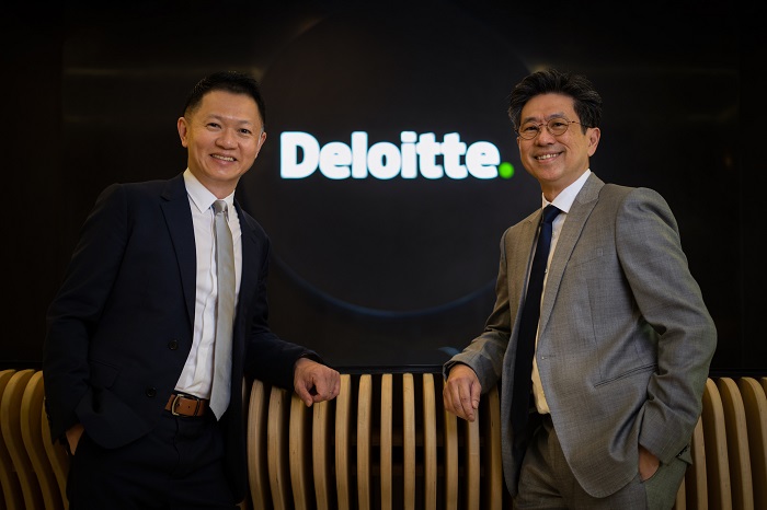 Eugene-Ho-Left-succeeds-Philip-Yuen-Right-as-Deloitte-Southeast-Asia-CEO-on-1-Jun-23.jpg