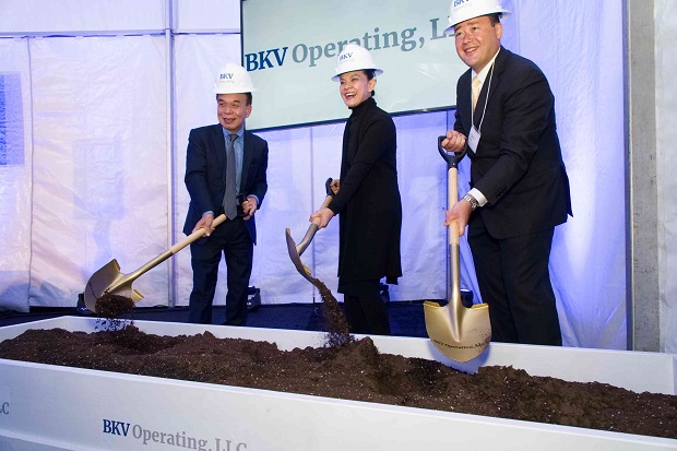 Groundbreaking-Photo-Banpu-Unveils-a-Field-Office-in-the-United-States.jpg